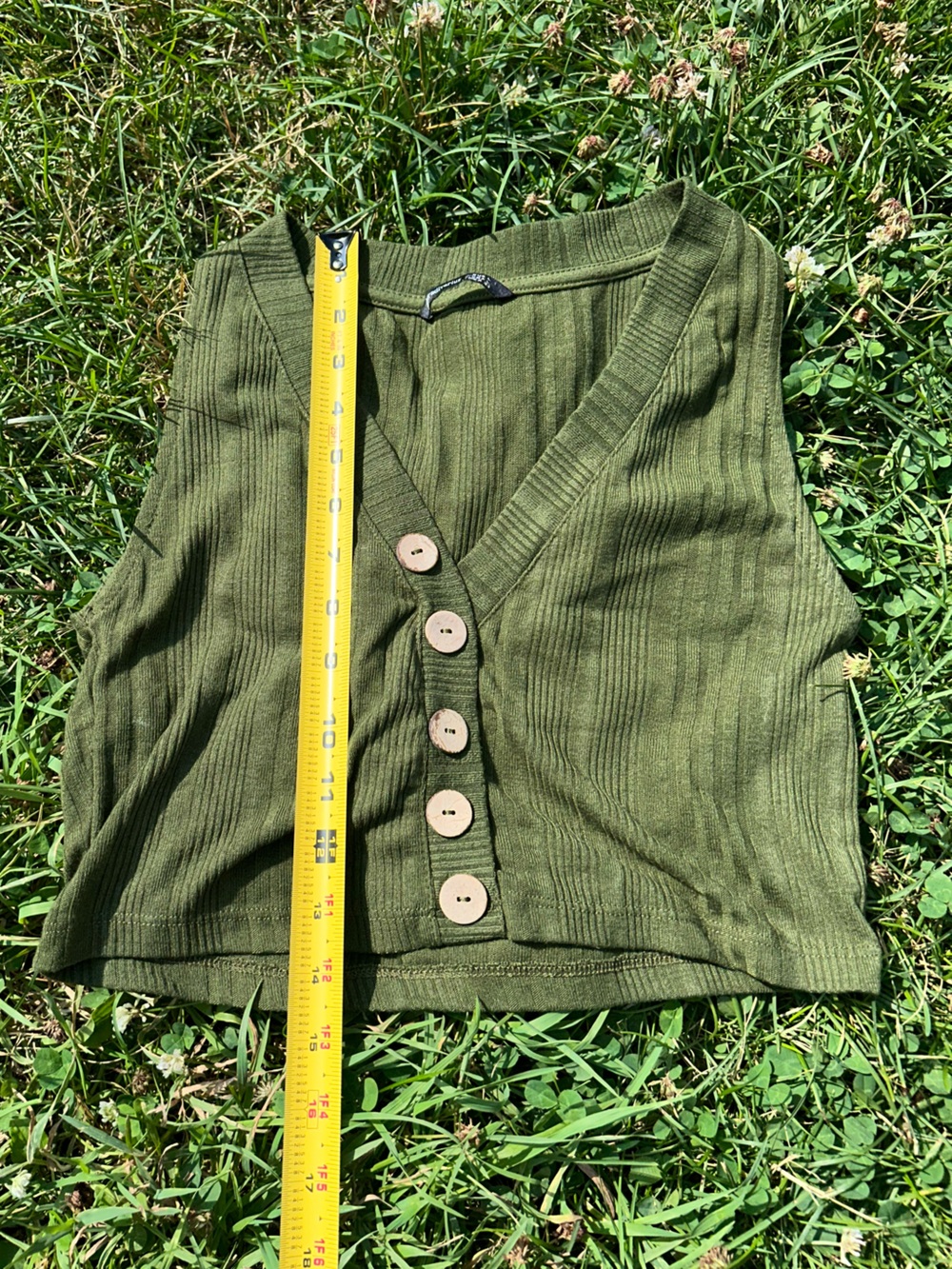 Olive Green Ribbed Henley Tank Top Button Front Sleeveless Knit Size M/L - Picture 2 of 3